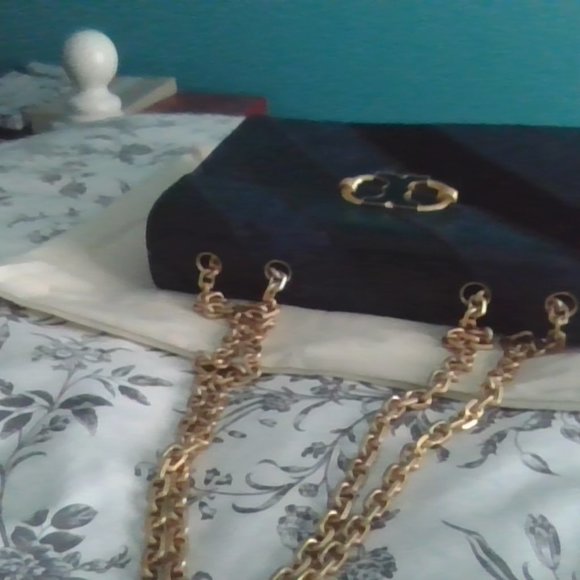 Shoulder Bag - Picture 3 of 5